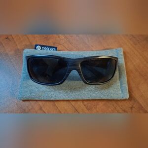 Maui Jim Wassup Sunglasses Unisex, Lens Size 61 - Matte Black